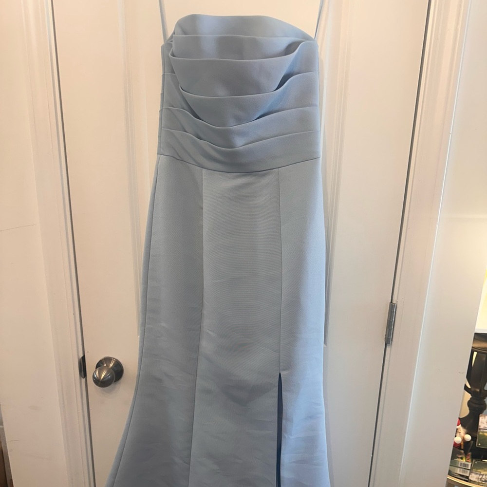 AMSALE DARI BRIDESMAIDS DRESS COLOR ICE SIZE 4 (HEMMED to 5’6” w/ 2”-3” Heels)